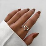 ANEL CORAÇÃO VAZADO ESCRITO BEST FRIEND PRATA 925