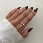 ANEL TRIÂNGULO ZIRCÔNIA CRISTAL PRATA 925