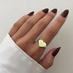 ANEL CORAÇÃO BRILHA NO ESCURO PRATA 925