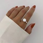 ANEL SOLITÁRIO COM ZIRCÔNIAS CRISTAIS PRATA 925