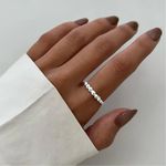 ANEL COM BOLINHAS LISAS PRATA 925