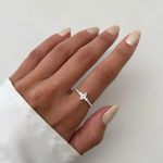 ANEL NAVETE CRAVEJADO ZIRCÔNIA CRISTAL BOLINHA LISAS PRATA 925