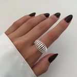 ANEL ABAULADO FIOS LISOS PRATA 925