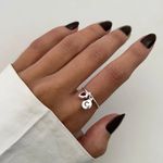 ANEL ARO FINO PLACA LETRA C CORAÇÃO VERMELHO PRATA 925