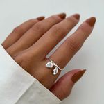 ANEL ARO LISO CORAÇÃO ZIRCÔNIA CRISTAL LETRA E PRATA 925