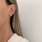 BRINCO REDONDO ZIRCÔNIA 4MM ESMERALDA PRATA 925 