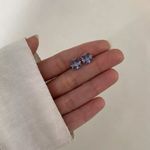 BRINCO QUADRADO ZIRCÔNIA LILÁS PRATA 925