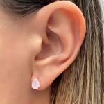 BRINCO GOTA ROSA CLARO LEITOSO PRATA 925