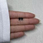 BRINCO PEDRA ONIX PRATA 925