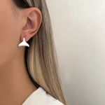 BRINCO RABO DE BALEIA LISO PRATA 925