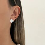 BRINCO CORAÇÃO CRAVEJADO COM ZIRCÔNIA CENTRAL PRATA 925