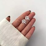 BRINCO ESPÍRITO SANTO CRUZ PRATA 925