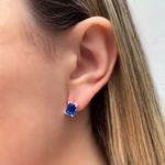 BRINCO RETANGULAR ZIRCÔNIA AZUL ESCURO PRATA 925