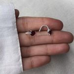 BRINCO ANZOL CORAÇÃO RUBI PRATA 925