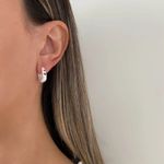 BRINCO OVAL CRAVEJADO CRISTAL VERSO CORAÇÃO PRATA 925