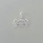 PINGENTE DOIS MENINOS E UMA MENINA ZIRCÔNIA CRISTAL PRATA 925