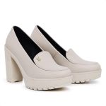 Mocassim Feminino Oxford Salto Alto Com Metal Off White