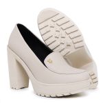 Mocassim Feminino Oxford Salto Alto Com Metal Off White
