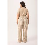 T-shirt MySize Malha com Detalhe Renda - Urban Flowers