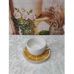 Xícara de Chá com Pires Laranja