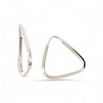 ARGOLA TRIANGULAR FIO QUADRADO