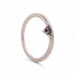 ANEL MINI TRIANGULO COM ZIRCONIA PINK