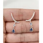 BRINCO CRAVEJADO COM GOTAS PENDURADAS AZUL