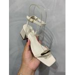Sandália Off White Fivela Dourada