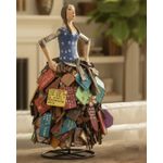Luminária Escultura Boneca - Saia Mensagens