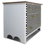 Cômoda Reta com Gavetas Xadrez e Puxadores Dourados - 100 x 60 CM.