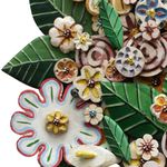 Painel Ânfora de Flores Coloridas - Metal e Madeira 123 x 95 CM.