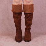Bota Simona Cano Longo Camurça Caramelo