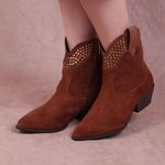 Bota Amber Western Camurça Caramelo