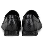 Mocassim Loafer Rebecca Orcade Studs Snake Preto