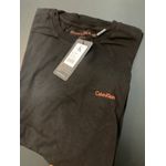 CAMISETA PREMIUM BÁSICA DETALHE EMBORRACHADO