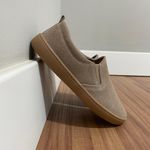 Slip On Camila - Couro Camurça Areia