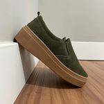 Slip On Carol - Couro Camurça Verde Miitar 