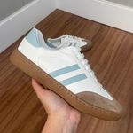 Tênis Maitê Branco/Azul Céu 