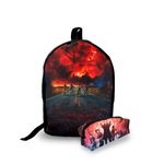 Mini Mochila Urbana + Estojo - Stranger Thinks - Lançamento 2