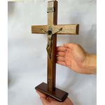 Cruz Crucifixo Madeira Com Cristo Metal Mesa e Parede 35cm