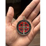 Pingente Medalha São Bento Resinada 45 Mm