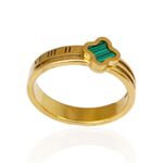 Anel Três Fios com Trevo Verde em Detalhe Romano Semijoia Aço Inox Dourado