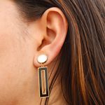 Brinco Retangular Preto e Branco Esmaltado Aço Inoxidável Dourado