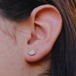 Brinco Redondo Com Detalhe Brilhante Aço Inoxidável Dourado