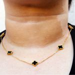 Colar Trevo Preto Aço Inoxidável Dourado