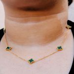 Colar Mini Trevos Verde Aço Inoxidável Dourado