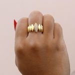 Anel Ajustável Navetes com Detalhe de Zircônias Semijoia Banho de Ouro 18K