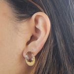 Brinco Zircônia Oval Fumê Com Detalhes Texturizados Semijoia Banho De Ouro 18k