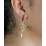 Brinco Resinas Coloridas e Fios Dourados by Kumbayá Joias 