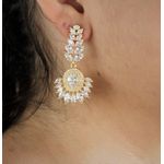 Brinco Festa Folhas e Coroa De Zircônias Cravejadas By Kumbayá Joias